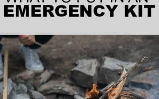 Emergencies happen when you least expect. Here's how to build an emergency kit in the event you lost power.