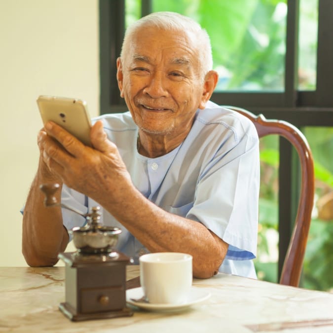 Seniors addicted to their phones due to nostalgia