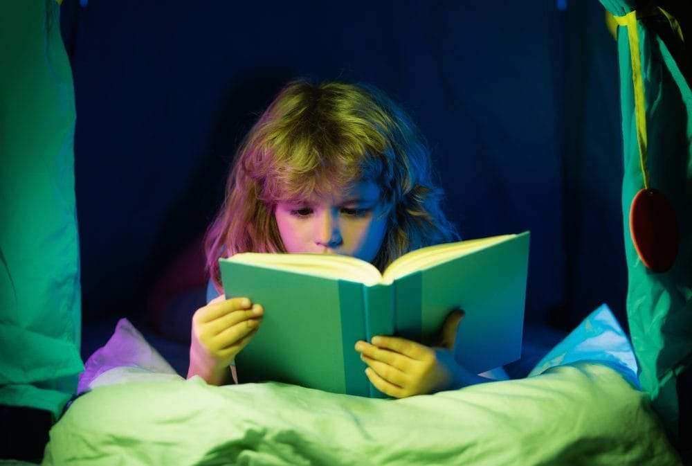 7 Ways to Make Reading a Daily Habit