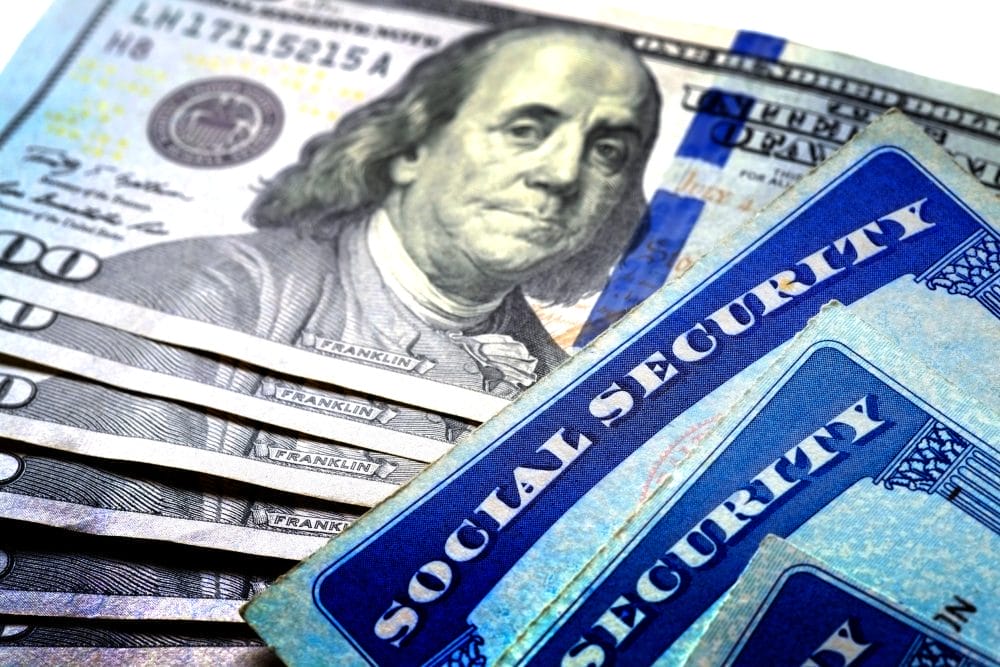 Here are retirement trends that experts are warning against.