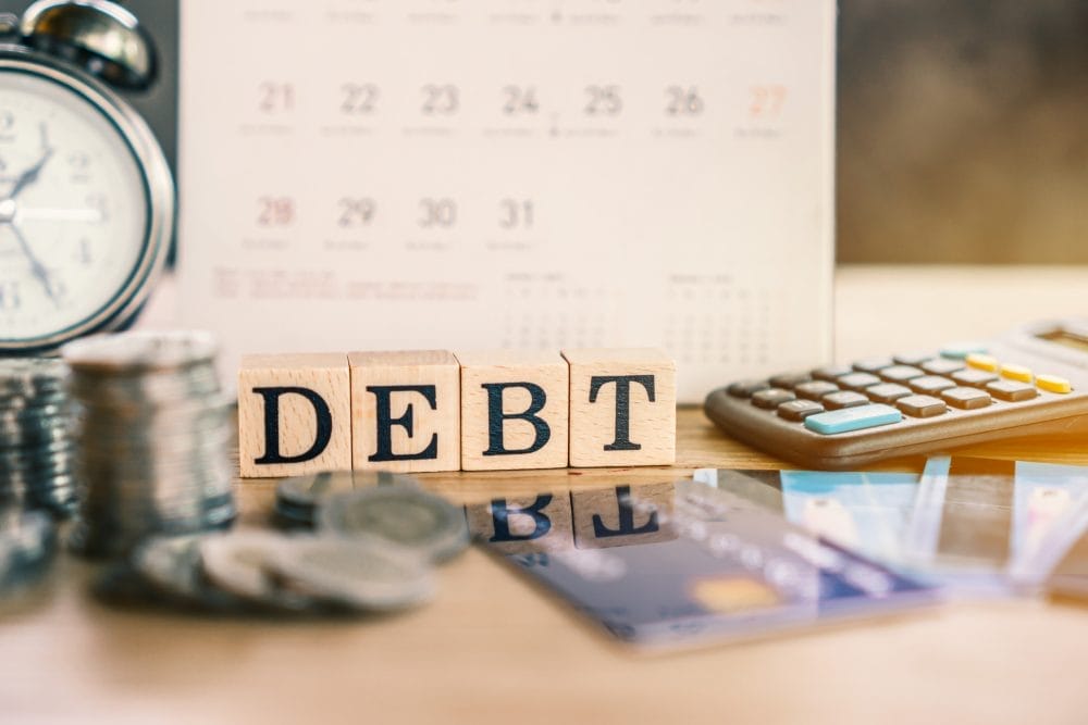 Some people stay in debt just to keep up appearances. 