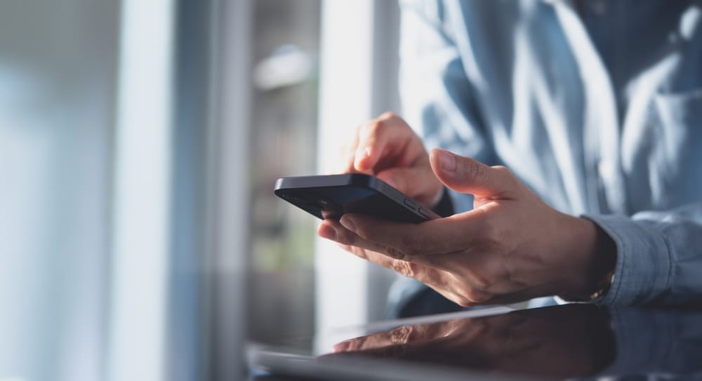 Here Are Some Texting Habits That Keep Conversations Going Effortlessly