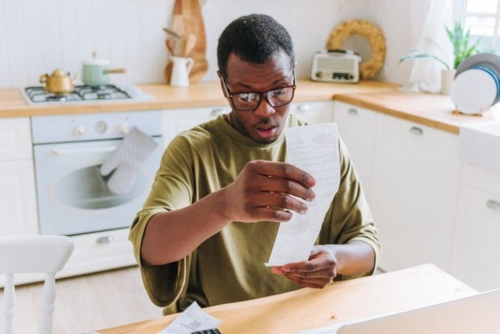 How To Keep A Positive Attitude Even When You're Low On Cash
